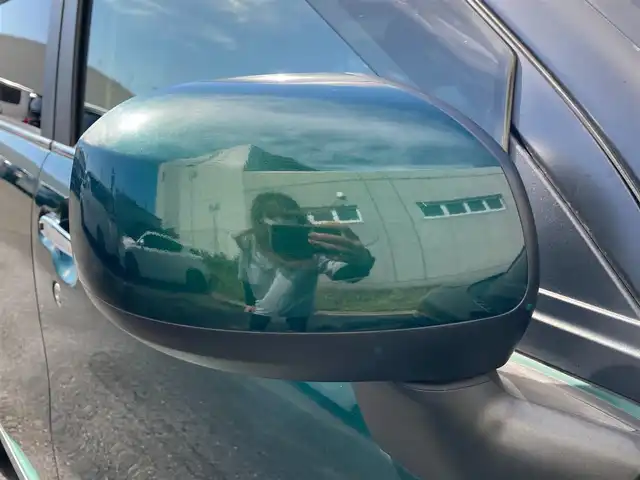 ダイハツ キャスト スタイル GターボプライムコレSAⅢ 静岡県 2019(平31)年 1.8万km ダークエメラルドマイカ ストラーダナビ/フルセグTV/バックカメラ/ビルトインETC/ドライブレコーダー/コーナーセンサー/スマートアシストIII/・衝突回避支援ブレーキ機能/・衝突警報機能/・車線逸脱警報機能/・誤発進抑制制御機能/・先行車発進お知らせ機能/・オートハイビーム/IC付ターボ/LEDヘッドランプ/本革巻きステアリング/ステアリングスイッチ/前席シートヒーター/マルチフォルケッタTRS15インチAW/キーフリーシステム/プッシュボタンスタート/禁煙車