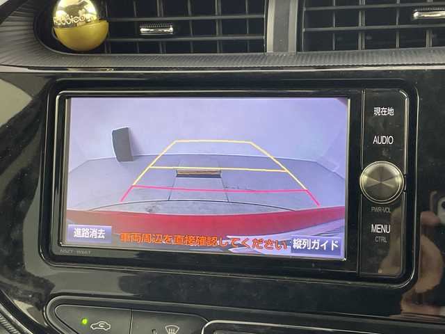 トヨタ アクア クロスオーバー 愛知県 2017(平29)年 5.7万km 赤 禁煙車/純正7インチナビ/（CD/DVD/Bluetooth/フルセグTV/SD)/バックカメラ/トヨタセーフティセンス/・プリクラッシュセーフティ/・レーンディパーチャーアラート/・オートマチックハイビーム/・誤発進抑制機能/ETC/ドライブレコーダー/シートヒーター/純正16インチアルミホイール/スマートキー/プッシュスタート/LEDヘッドライト/フロントフォグランプ/純正フロアマット/横滑り防止装置/オートエアコン