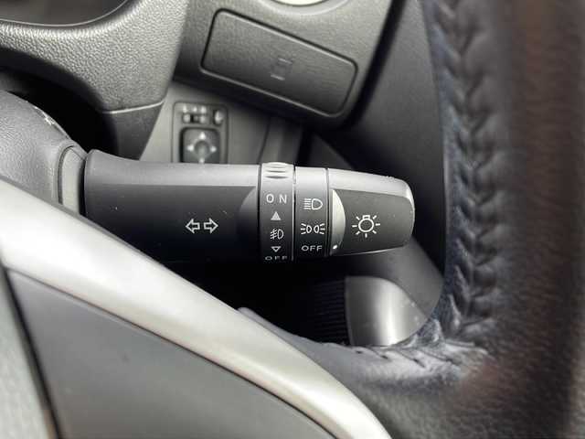 三菱 ｅＫスペース カスタムG e－アシスト 青森県 2015(平27)年 4.8万km パープリッシュネイビーパール ・4WD/・社外ナビ/・バックカメラ/・横滑り防止/・衝突被害軽減ブレーキ/・プッシュスタート/・スマートキー/・両側パワースライドドア/・後席サンシェード/・後席サーキュレーター/・純正14AW/・純正フロアマット