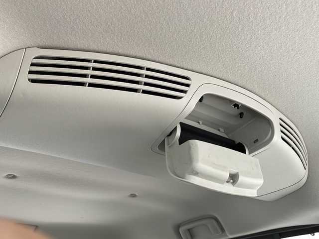 三菱 ｅＫスペース カスタムG e－アシスト 青森県 2015(平27)年 4.8万km パープリッシュネイビーパール ・4WD/・社外ナビ/・バックカメラ/・横滑り防止/・衝突被害軽減ブレーキ/・プッシュスタート/・スマートキー/・両側パワースライドドア/・後席サンシェード/・後席サーキュレーター/・純正14AW/・純正フロアマット