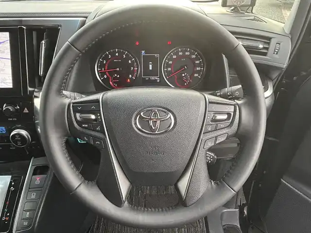 トヨタ アルファード S 埼玉県 2022(令4)年 1.4万km 黒 純正ナビ（Ｂｌｕｅｔｏｏｔｈ、ＣＤ、ＤＶＤ、フルセグＴＶ）/バックカメラ/ＥＴＣ２．０/両側パワスラ/スペアキー/ワンオーナー/追従走行有クルコン/ＭＴモード付ＡＴ/純正フロアマット/ＬＥＤヘッド/純正アルミ/保証書/取扱説明書/ナビ取扱説明書