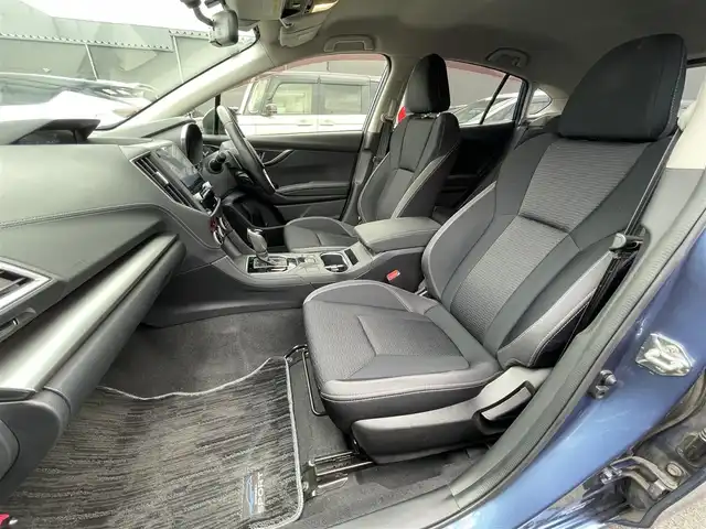 スバル インプレッサ スポーツ 2．0i－L アイサイト 滋賀県 2017(平29)年 7.8万km クォーツブルーP 純正8インチナビ/Bluetooth/CD/DVD/フルセグTV/４WD/バック/サイドカメラ/追従クルーズコントロール/LEDヘッドライト/ステアリングリモコン/純正17インチアルミホイール/パドルシフト/オートライト/プッシュスタート/スマートキー