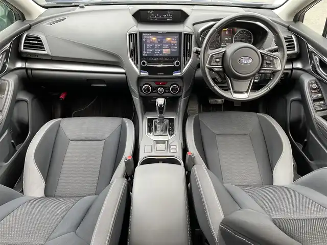 スバル インプレッサ スポーツ 2．0i－L アイサイト 滋賀県 2017(平29)年 7.8万km クォーツブルーP 純正8インチナビ/Bluetooth/CD/DVD/フルセグTV/４WD/バック/サイドカメラ/追従クルーズコントロール/LEDヘッドライト/ステアリングリモコン/純正17インチアルミホイール/パドルシフト/オートライト/プッシュスタート/スマートキー