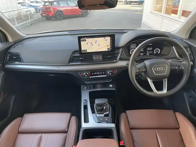 アウディ アウディ Ｑ５ SB 40TDIクワトロアドバンスド 山梨県 2023(令5)年 0.7万km ミトスブラックメタリック 純正ＭＭＩ/ブラックスタイリングＰＫＧ/バーチャルＣＰ/サラウンドビューカメラ/茶革/前後シートヒーター/ステアリングヒーター/パワーシート/ＡｐｐｌｅＣａｒＰｌａｙ/ＡｎｄｒｏｉｄＡｕｔｏ/Bluetooth/電動リアゲート（フットオープナー）/ワイヤレスチャージ/ACC/サイドアシスト/Audiプレセンス/LEDヘッドライト/ＥＴＣ２．０/純正１８インチAW