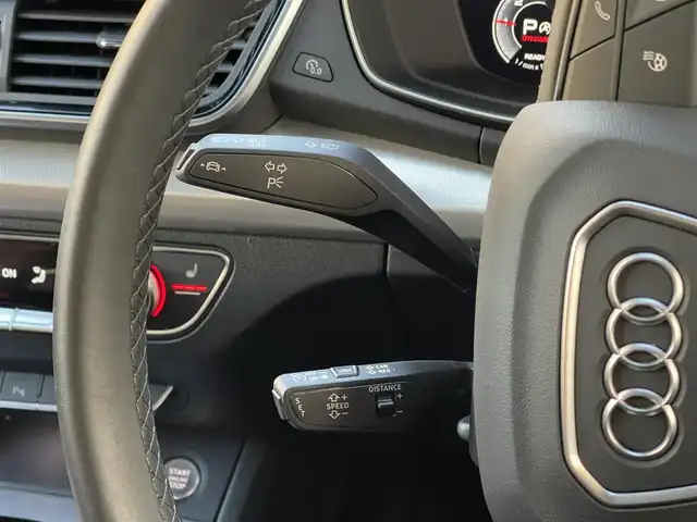 アウディ アウディ Ｑ５ SB 40TDIクワトロアドバンスド 山梨県 2023(令5)年 0.7万km ミトスブラックメタリック 純正ＭＭＩ/ブラックスタイリングＰＫＧ/バーチャルＣＰ/サラウンドビューカメラ/茶革/前後シートヒーター/ステアリングヒーター/パワーシート/ＡｐｐｌｅＣａｒＰｌａｙ/ＡｎｄｒｏｉｄＡｕｔｏ/Bluetooth/電動リアゲート（フットオープナー）/ワイヤレスチャージ/ACC/サイドアシスト/Audiプレセンス/LEDヘッドライト/ＥＴＣ２．０/純正１８インチAW