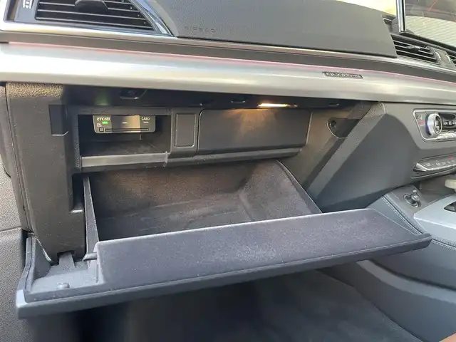 アウディ アウディ Ｑ５ SB 40TDIクワトロアドバンスド 山梨県 2023(令5)年 0.7万km ミトスブラックメタリック 純正ＭＭＩ/ブラックスタイリングＰＫＧ/バーチャルＣＰ/サラウンドビューカメラ/茶革/前後シートヒーター/ステアリングヒーター/パワーシート/ＡｐｐｌｅＣａｒＰｌａｙ/ＡｎｄｒｏｉｄＡｕｔｏ/Bluetooth/電動リアゲート（フットオープナー）/ワイヤレスチャージ/ACC/サイドアシスト/Audiプレセンス/LEDヘッドライト/ＥＴＣ２．０/純正１８インチAW