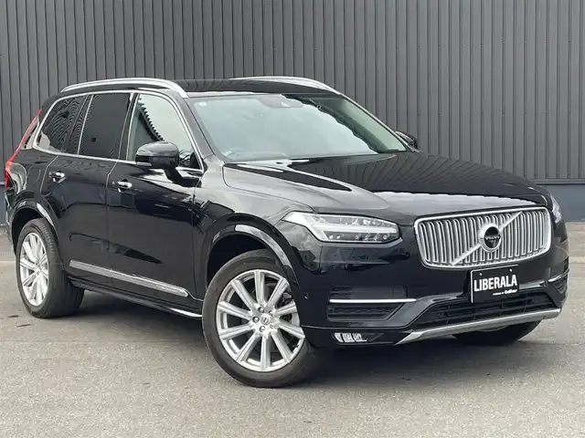ボルボ ＸＣ９０ D5 AWD インスクリプション 青森県 2019(令1)年 1.9万km オニキスブラックP 衝突回避.被害軽減ブレーキ/４WD/レーンキーピング/パークアシスト/クロストラフィックアラート/車間警告/ヘッドアップディスプレイ/ブラインドスポットインフォメーションシステム/アダクティブクルーズコントロール/純正メーカーナビゲーション/CD/USB/Bluetooth/iPod/フルセグTV/AppleCarPlay/AndroidAuto/全方位カメラ/本革シート/シートヒーター/エアシート/マッサージ/WAC/haman/kardonサウンド/前後ドライブレコーダー/ETC/ステアリングヒーター/パワーシート/パワーバックドア/LEDヘッドライト/電格ミラー/純正フロアマット/純正20インチアルミホイール