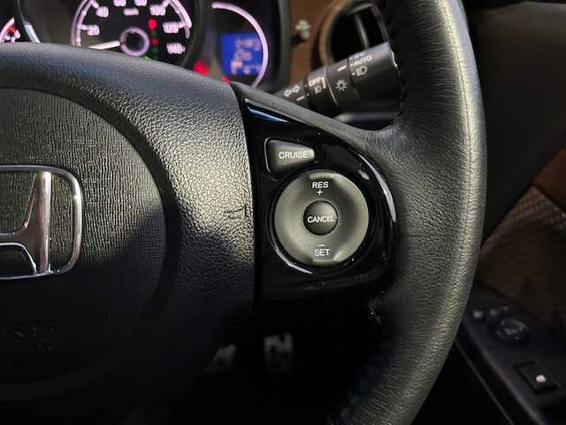 ホンダ Ｎ ＯＮＥ プレミアムSSブラウンスタイルパッケージ 静岡県 2016(平28)年 5万km ブリティッシュグリーンP 純正ディスプレイオーディオ　ＡＭ　ＦＭ　ＣＤ　Ｂｌｕｅｔｏｏｔｈ　ＵＳＢ　ＴＶ　バックカメラ　プッシュスタート　スマートキー　ＥＴＣ　前席シートヒータ　クルーズコントロール　ＨＩＤライト　ＬＥＤフォグ/	ナビ装着用スペシャルパッケージ＋ETC車載器(ナビ連動)/	IRカット(遮熱)/UVカット機能付フロントウインドウガラス/	IRカット(遮熱)/スーパーUVカットフロントドアガラス/	オートリトラミラー＆ディスチャージヘッドライト＜HID＞(オートレベリング/オートライト)/	親水/ヒーテッドドアミラー＋フロントドア撥水ガラス＋運転席＆助手席シートヒーター/	コンビシート＋LEDフォグライト
