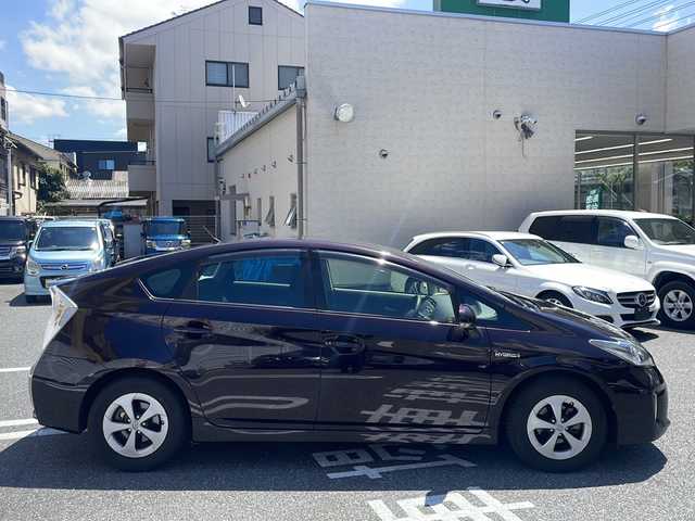 トヨタ プリウス S 広島県 2012(平24)年 9.2万km ボルドーマイカメタリック /登録時走行距離/　　　　　　　91598キロ/ワンオーナー/純正オーディオ/スペアキー×１/ETC/新車時整備手帳/　　【保証書】/取扱説明書/