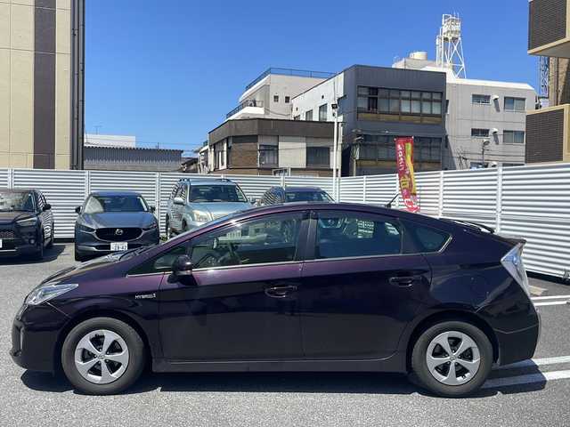 トヨタ プリウス S 広島県 2012(平24)年 9.2万km ボルドーマイカメタリック /登録時走行距離/　　　　　　　91598キロ/ワンオーナー/純正オーディオ/スペアキー×１/ETC/新車時整備手帳/　　【保証書】/取扱説明書/