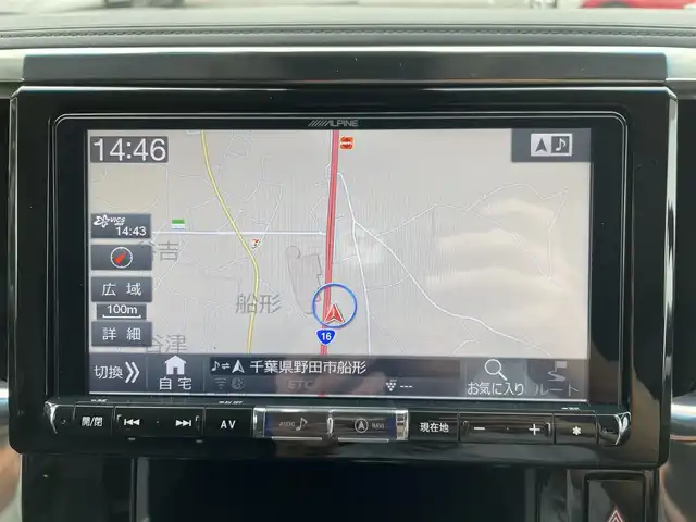 トヨタ アルファード S Cパッケージ 千葉県 2019(令1)年 5.7万km ホワイトパールクリスタルシャイン TRDエアロ/WORK20インチアルミホイール/黒レザーシート/ALPINE9インチSDナビ【X9Z】/・CD/DVD/MSV/Bluetooth/フルセグTV/ALPINEフリップダウンモニター【RSH10S-L】/両後パワースライドドア/前席パワーシート/前席シートヒーター/前席シートベンチレーション/パワーバックドア/トヨタセーフティーセンス/・プリクラッシュセーフティー/・レーンキープアシスト/・パーキングサポートブレーキ/・ロードサインアシスト/・アダプティブクルーズコントロール/・オートマチックハイビーム/ステアリングヒーター/ウッドコンビステアリング/純正三眼LEDヘッドライト/フォグランプ/ドアバイザー/ビルトインETC/社外ドライブレコーダー【VREC-DZ300】/木目調パネル/サイド＆カーテンエアバッグ/新車時保証書＆取扱説明書