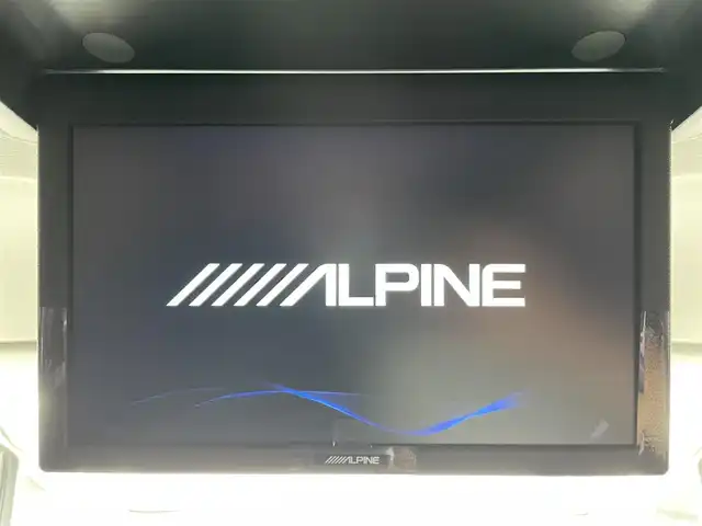 トヨタ アルファード S Cパッケージ 千葉県 2019(令1)年 5.7万km ホワイトパールクリスタルシャイン TRDエアロ/WORK20インチアルミホイール/黒レザーシート/ALPINE9インチSDナビ【X9Z】/・CD/DVD/MSV/Bluetooth/フルセグTV/ALPINEフリップダウンモニター【RSH10S-L】/両後パワースライドドア/前席パワーシート/前席シートヒーター/前席シートベンチレーション/パワーバックドア/トヨタセーフティーセンス/・プリクラッシュセーフティー/・レーンキープアシスト/・パーキングサポートブレーキ/・ロードサインアシスト/・アダプティブクルーズコントロール/・オートマチックハイビーム/ステアリングヒーター/ウッドコンビステアリング/純正三眼LEDヘッドライト/フォグランプ/ドアバイザー/ビルトインETC/社外ドライブレコーダー【VREC-DZ300】/木目調パネル/サイド＆カーテンエアバッグ/新車時保証書＆取扱説明書