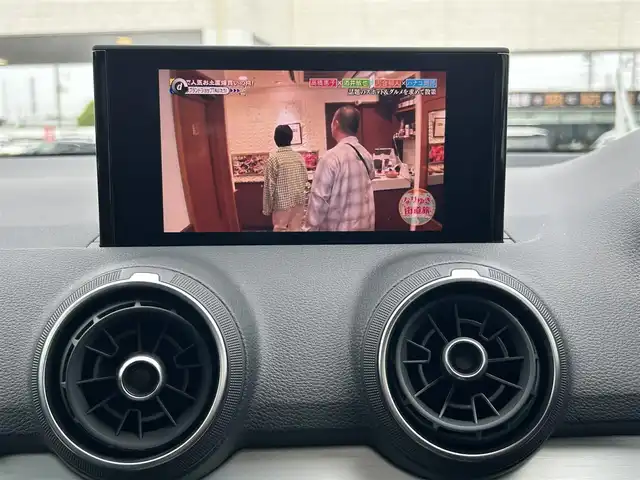 アウディ ＳＱ２ 埼玉県 2020(令2)年 4.1万km デイトナグレーパールエフェクト /ワンオーナー//HDDナビ//フルセグテレビ//バックカメラ//クルーズコントロール//プッシュスタート//パワーバックドア//ETC2.0//パーキングアシスト//衝突被害軽減システム//ダブルサイドエアバッグ//LEDヘッドライト//横滑り防止装置//コーナーセンサー//Bluetooth接続//ミュージックプレーヤー接続//クルーズコントローラー//４DW  /