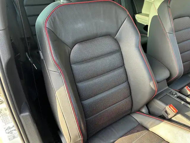 フォルクスワーゲン ゴルフ ＧＴＩ 福島県 2018(平30)年 4.8万km 白 純正ナビ(CD/DVD/BT/SD/AUX/USB)/フルセグ/黒レザーシート/シートヒーター/パワーシート/アダプティブクルーズコントロール /LEDヘッドライト/オートホールド/ドライブレコーダー/純正18AW/パドルシフト/ステアリングスイッチ/純正フロアマット