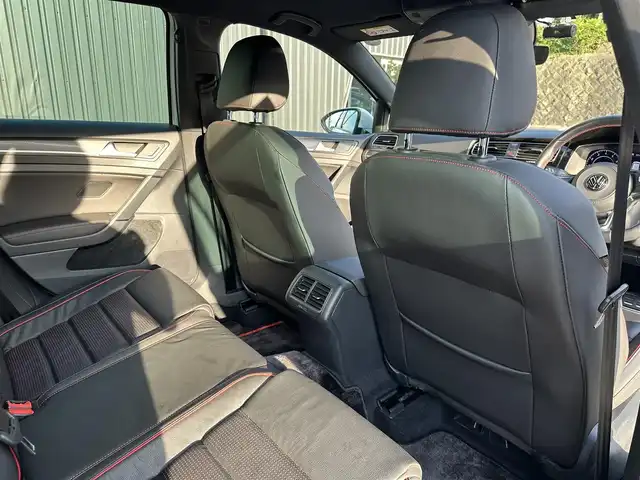 フォルクスワーゲン ゴルフ ＧＴＩ 福島県 2018(平30)年 4.8万km 白 純正ナビ(CD/DVD/BT/SD/AUX/USB)/フルセグ/黒レザーシート/シートヒーター/パワーシート/アダプティブクルーズコントロール /LEDヘッドライト/オートホールド/ドライブレコーダー/純正18AW/パドルシフト/ステアリングスイッチ/純正フロアマット