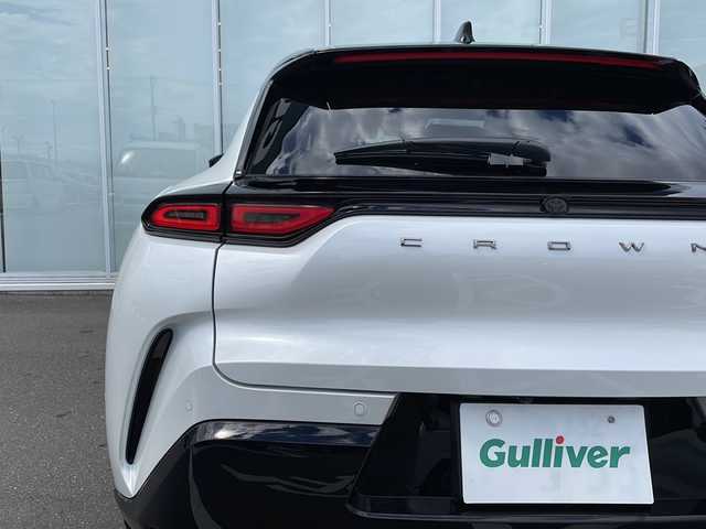 トヨタ クラウン スポーツ Z 神奈川県 2024(令6)年 0.9万km パールⅡ ・パノラマルーフ　/・１２．３インチナビ　/・ＥＴＣ２．０/・全周囲モニター/・ＡＰドライブ（手動運転装置　ニッシン自動車工業）　/・ＡｐｐｌｅＣａｒＰｌａｙ　ＡｎｄｒｏｉｄＡｕｔｏ　/・Ｂｌｕｅｔｏｏｔｈ　/・フルセグＴＶ　/・ハンズフリーパワーバックドア/・AC100V/1500W給電システム/・おくだけ充電/・充電用USB端子/・パワーシート（運転席・助手席）/・シートヒーター　シートベンチレーション（運転席・助手席）/・ハンドルヒーター/・電子インナーミラー/・ドライブレコーダー（前後）/・トヨタセーフティーセンス/・トヨタチームメイト/・純正サイドバイザー/・