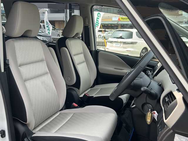 日産 セレナ e－パワー ハイウェイスター V 大阪府 2021(令3)年 2.9万km ブリリアントホワイトパール ワンオーナー/純正ナビ（バックカメラ・フルセグTV/Bluetooth）/プロパイロット/両側パワースライドドア/ETC/プッシュスタート/デジタルインナーミラー/純正15インチアルミホイール/3列シート/純正フロアマット/ドアバイザー/セカンドシートサンシェード/デジタルインナーミラー/電動格納ミラー