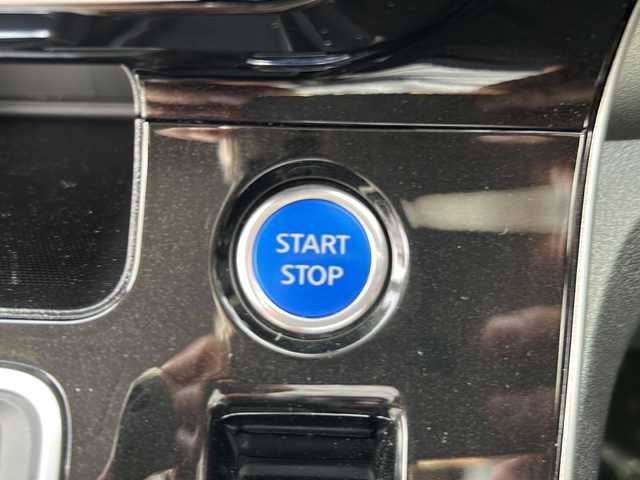日産 セレナ e－パワー ハイウェイスター V 大阪府 2021(令3)年 2.9万km ブリリアントホワイトパール ワンオーナー/純正ナビ（バックカメラ・フルセグTV/Bluetooth）/プロパイロット/両側パワースライドドア/ETC/プッシュスタート/デジタルインナーミラー/純正15インチアルミホイール/3列シート/純正フロアマット/ドアバイザー/セカンドシートサンシェード/デジタルインナーミラー/電動格納ミラー