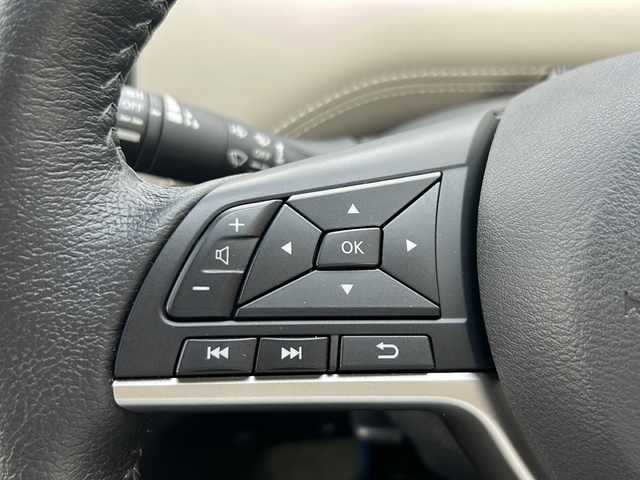 日産 セレナ e－パワー ハイウェイスター V 大阪府 2021(令3)年 2.9万km ブリリアントホワイトパール ワンオーナー/純正ナビ（バックカメラ・フルセグTV/Bluetooth）/プロパイロット/両側パワースライドドア/ETC/プッシュスタート/デジタルインナーミラー/純正15インチアルミホイール/3列シート/純正フロアマット/ドアバイザー/セカンドシートサンシェード/デジタルインナーミラー/電動格納ミラー