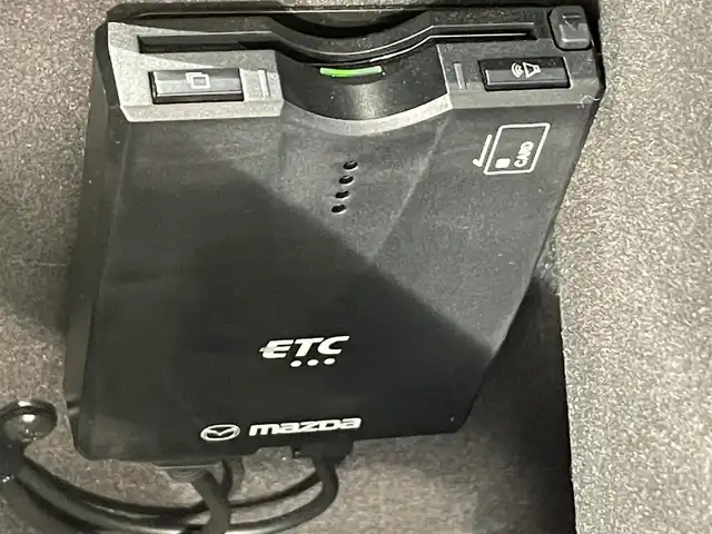 マツダ ＣＸ－５ XD エクスクルーシブモード 愛知県 2022(令4)年 2.6万km ソウルレッドクリスタルM 純正１０．２５インチナビ　/(Bluetooth/USB/スマホ連携/フルセグTV/FM/AM)/サンルーフ　/ＢＯＳＥサウンド　/３６０°ビューモニター　/衝突軽減ブレーキ/車線逸脱警報/レーダークルーズコントロール/電動バックドア　/シートヒーター/ベンチレーション/LEDヘッドライト/ステアリングヒーター/ドライブレコーダー　/ＥＴＣ　/ワイヤレス充電　/黒レザーシート　/コーナーセンサー/ブラインドスポットモニター/ヘッドアップディスプレイ/メモリー機能パワーシート/電動パーキングブレーキ/パドルシフト/純正フロアマット