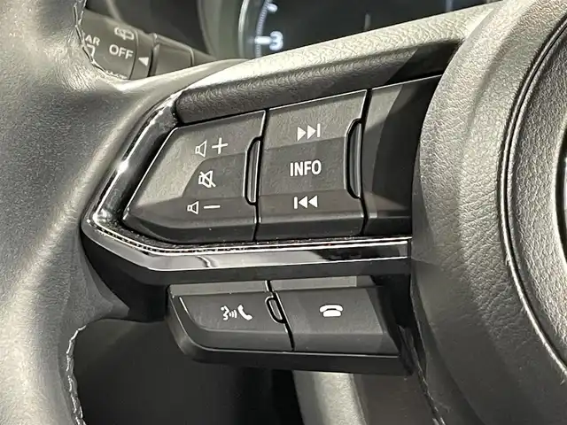 マツダ ＣＸ－５ XD エクスクルーシブモード 愛知県 2022(令4)年 2.6万km ソウルレッドクリスタルM 純正１０．２５インチナビ　/(Bluetooth/USB/スマホ連携/フルセグTV/FM/AM)/サンルーフ　/ＢＯＳＥサウンド　/３６０°ビューモニター　/衝突軽減ブレーキ/車線逸脱警報/レーダークルーズコントロール/電動バックドア　/シートヒーター/ベンチレーション/LEDヘッドライト/ステアリングヒーター/ドライブレコーダー　/ＥＴＣ　/ワイヤレス充電　/黒レザーシート　/コーナーセンサー/ブラインドスポットモニター/ヘッドアップディスプレイ/メモリー機能パワーシート/電動パーキングブレーキ/パドルシフト/純正フロアマット