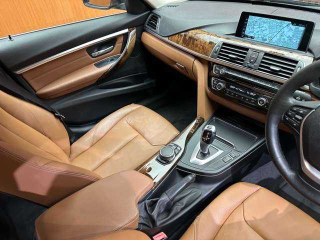 ＢＭＷ ３２０ｄ ラグジュアリー 千葉県 2016(平28)年 5.8万km インペリアル・ブルー・ブリリアント・エフェクト 茶革シート　/ＡＣＣ　/純正ナビ　/Ｂカメラ　/ＰＤＣ　/ＬＣＷ　/ＬＤＷ　/パワーシート　/シートヒーター　/コンフォートアクセス　/ＥＴＣ