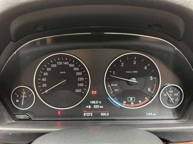 ＢＭＷ ３２０ｄ ラグジュアリー 千葉県 2016(平28)年 5.8万km インペリアル・ブルー・ブリリアント・エフェクト 茶革シート　/ＡＣＣ　/純正ナビ　/Ｂカメラ　/ＰＤＣ　/ＬＣＷ　/ＬＤＷ　/パワーシート　/シートヒーター　/コンフォートアクセス　/ＥＴＣ