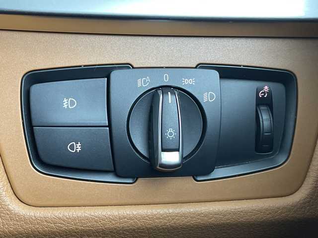 ＢＭＷ ３２０ｄ ラグジュアリー 愛知県 2016(平28)年 5.8万km インペリアル・ブルー・ブリリアント・エフェクト 純正ナビ　/ブラウンレザーシート/前席パワーシート　/シートヒーター　/コンフォートアクセス　/アダプティブクルーズコントロール/ドライブレコーダー前後　/バックカメラカメラ/ＰＤＣ　/ＬＣＷ　/ＬＤＷ　/ＥＴＣ