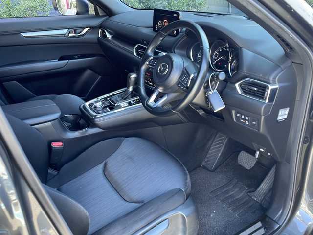 マツダ ＣＸ－８ 25S スマートエディション 広島県 2020(令2)年 2.7万km マシーングレープレミアムM 純正ディスプレイ/CD/DVD/DTV/Bluetooth/全方位カメラ/レーダークルーズコントロール/パワーバックドア/LEDオートライト/ETC/ドライブレコーダー/純正ドアバイザー/純正ドライブレコーダー /スマートキー/プッシュスタート /純正フロアマット