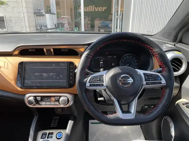 日産 キックス X ツートーンインテリアED 石川県 2020(令2)年 5.4万km チタニウムカーキ ワンオーナー/純正9型ナビ/フルセグTV/アラウンドビューモニター/LEDヘッドライト/ETC/デジタルミラー/ブラインドスポット/プロパイロット/エマージェンシーブレーキ/純正アルミホイール/社外ステップ/ヒッチメンバー/ハーフレザーシート/保証書