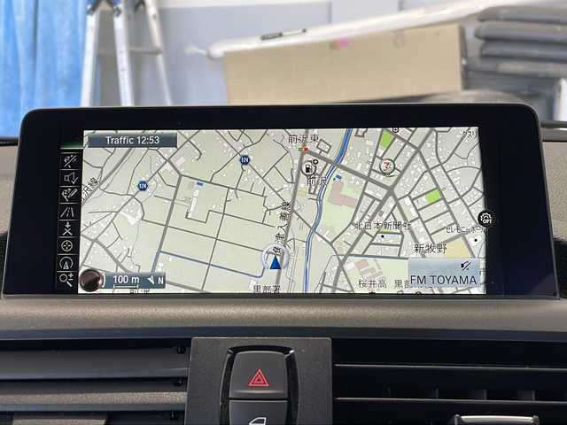 ＢＭＷ １１８ｉ スタイル 富山県 2016(平28)年 2.7万km 茶 禁煙車　/純正HDDナビ /地デジ　/バックカメラ　/コーナーセンサー　/LEDヘッドライト　/クルーズコントロール　　/スマートキー　/純正アルミホイール　/純正オーディオ　/ウィンカーミラー　/電動格納ミラー　/ETC　/プッシュスタート