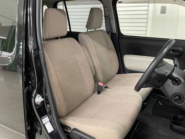 ダイハツ ミラ ココア X 熊本県 2017(平29)年 6.8万km ブラックマイカメタリック ４ＷＤ　メモリナビ　フルセグＴV　バックカメラ　ＵＳＢ音楽再生　ＤＶＤ再生　オートエアコン　１４インチＡＷ　電格ミラー　純正フロアマット　横滑り防止　ＥＣＯＩＤＬＥ　スマートキー　純正ドアバイザー　