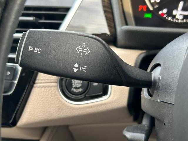 ＢＭＷ ２１８ｄ グランツアラー 埼玉県 2018(平30)年 5.1万km ベージュ 白革シート/純正HDDナビ/(Bluetooth/USB/CD/DVD)/ヘッドアップディスプレイ/ＡＣＣ/３列シート/シートヒーター/パーキングアシスト/バックカメラ/パワーバックドア/ドライブレコーダー/純正ＥＴＣ