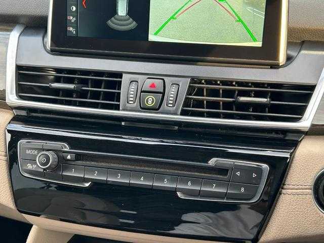 ＢＭＷ ２１８ｄ グランツアラー 埼玉県 2018(平30)年 5.1万km ベージュ 白革シート/純正HDDナビ/(Bluetooth/USB/CD/DVD)/ヘッドアップディスプレイ/ＡＣＣ/３列シート/シートヒーター/パーキングアシスト/バックカメラ/パワーバックドア/ドライブレコーダー/純正ＥＴＣ