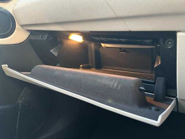 ＢＭＷ ２１８ｄ グランツアラー ラグジュアリー 埼玉県 2018(平30)年 5.1万km ベージュ 白革シート/純正HDDナビ/(Bluetooth/USB/CD/DVD)/ヘッドアップディスプレイ/ＡＣＣ/３列シート/シートヒーター/パーキングアシスト/バックカメラ/パワーバックドア/ドライブレコーダー/純正ＥＴＣ