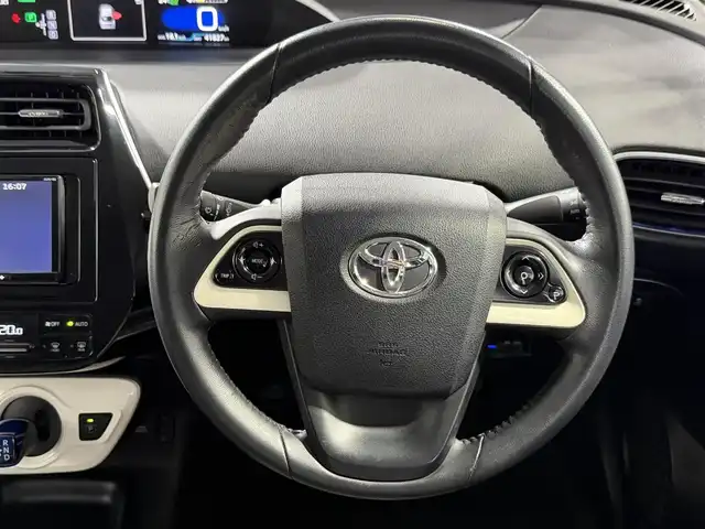 トヨタ プリウス S ツーリングセレクション 大阪府 2018(平30)年 4.2万km アティチュードブラックマイカ エアロパーツ 黒革シート ECLIPSEナビTV シートヒーター スマートキー プッシュスタート オートライト オートエアコン ETC