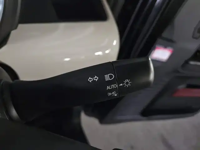 スズキ スペーシア HYBRID X 宮崎県 2021(令3)年 7.9万km ブルーイッシュブラックパール3 〇パナソニックナビ/〇フルセグTV/〇両側パワースライドドア/〇バックカメラ/〇全方位モニター用カメラパッケージ/〇ビルトインETC/〇ドライブレコーダー/〇セーフティサポート/〇SRSエアバッグ/〇オートライト/〇チルトステアリング/〇ファブリックシート/シートヒーター/〇ロールサンシェード/〇ラゲッジルームランプ/〇後方支援ミラー/〇キーレスプッシュスタートシステム/〇禁煙車