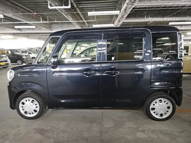 スズキ スペーシア HYBRID X 宮崎県 2021(令3)年 7.9万km ブルーイッシュブラックパール3 〇パナソニックナビ/〇フルセグTV/〇両側パワースライドドア/〇バックカメラ/〇全方位モニター用カメラパッケージ/〇ビルトインETC/〇ドライブレコーダー/〇セーフティサポート/〇SRSエアバッグ/〇オートライト/〇チルトステアリング/〇ファブリックシート/シートヒーター/〇ロールサンシェード/〇ラゲッジルームランプ/〇後方支援ミラー/〇キーレスプッシュスタートシステム/〇禁煙車
