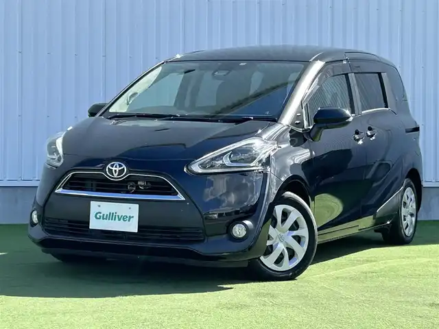 トヨタ シエンタ G クエロ 香川県 2018(平30)年 5.8万km ブラックマイカ 登録時走行距離57220km/パイオニア製ナビ【AVIC-CW901】/（Bluetooth/フルセグTV/DVD/MSV/HDMI）/ナビレディパッケージ/・バックカメラ/・ステアリングスイッチ/両側電動スライドドア/プリクラッシュセーフティ/レーンキープアシスト/革巻きステアリング/ハーフレザーシート/オートマチックハイビーム/オートライト/LEDヘッドライト/フォグライト/純正ビルトインETC/純正15インチホイールキャップ/純正フロアマット/スマートキー/プッシュスタート/オートエアコン/ドアバイザー/ウィンカー付電動格納ミラー/ISOFIX