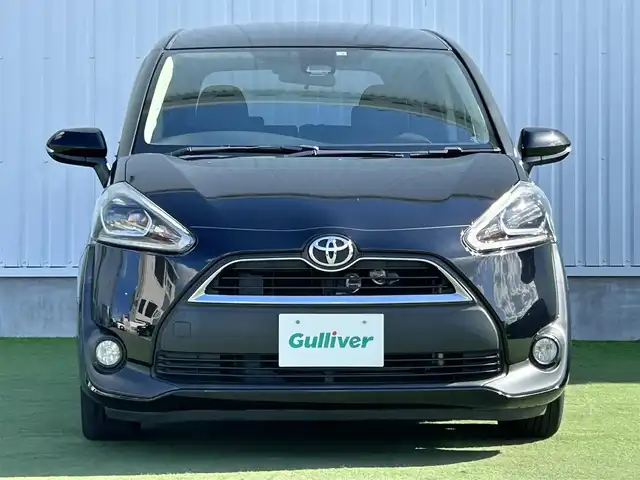トヨタ シエンタ G クエロ 香川県 2018(平30)年 5.8万km ブラックマイカ 登録時走行距離57220km/パイオニア製ナビ【AVIC-CW901】/（Bluetooth/フルセグTV/DVD/MSV/HDMI）/ナビレディパッケージ/・バックカメラ/・ステアリングスイッチ/両側電動スライドドア/プリクラッシュセーフティ/レーンキープアシスト/革巻きステアリング/ハーフレザーシート/オートマチックハイビーム/オートライト/LEDヘッドライト/フォグライト/純正ビルトインETC/純正15インチホイールキャップ/純正フロアマット/スマートキー/プッシュスタート/オートエアコン/ドアバイザー/ウィンカー付電動格納ミラー/ISOFIX