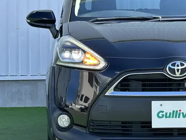 トヨタ シエンタ G クエロ 香川県 2018(平30)年 5.8万km ブラックマイカ 登録時走行距離57220km/パイオニア製ナビ【AVIC-CW901】/（Bluetooth/フルセグTV/DVD/MSV/HDMI）/ナビレディパッケージ/・バックカメラ/・ステアリングスイッチ/両側電動スライドドア/プリクラッシュセーフティ/レーンキープアシスト/革巻きステアリング/ハーフレザーシート/オートマチックハイビーム/オートライト/LEDヘッドライト/フォグライト/純正ビルトインETC/純正15インチホイールキャップ/純正フロアマット/スマートキー/プッシュスタート/オートエアコン/ドアバイザー/ウィンカー付電動格納ミラー/ISOFIX