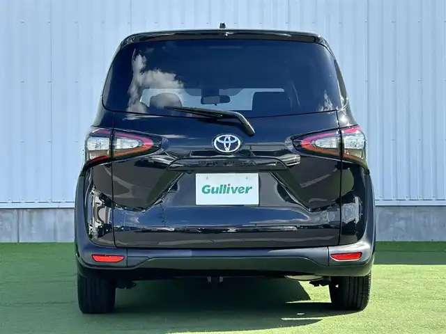 トヨタ シエンタ G クエロ 香川県 2018(平30)年 5.8万km ブラックマイカ 登録時走行距離57220km/パイオニア製ナビ【AVIC-CW901】/（Bluetooth/フルセグTV/DVD/MSV/HDMI）/ナビレディパッケージ/・バックカメラ/・ステアリングスイッチ/両側電動スライドドア/プリクラッシュセーフティ/レーンキープアシスト/革巻きステアリング/ハーフレザーシート/オートマチックハイビーム/オートライト/LEDヘッドライト/フォグライト/純正ビルトインETC/純正15インチホイールキャップ/純正フロアマット/スマートキー/プッシュスタート/オートエアコン/ドアバイザー/ウィンカー付電動格納ミラー/ISOFIX