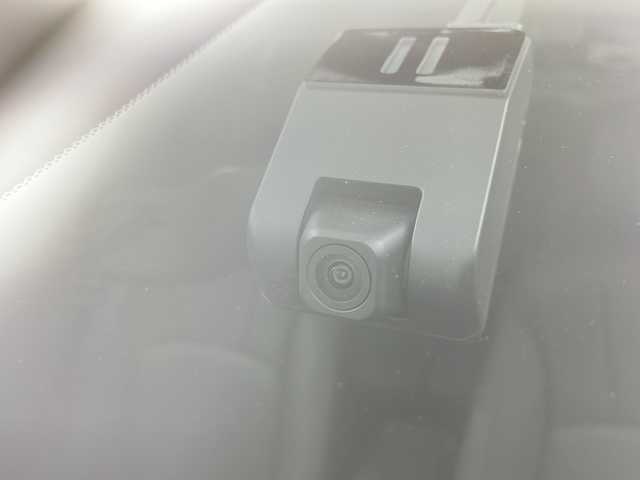 ホンダ フィット e:HEVリュクス 栃木県 2024(令6)年 1.7万km クリスタルブラックパール ワンオーナー/純正ナビ/フルセグTV/AM/FM/Bluetooth/iPod/AUX/USB/バックカメラ/ホンダセンシング/CMBS（衝突軽減ブレーキ）/ACC（オートクルーズコントロール）/先行車発進お知らせ/路外逸脱抑制システム/レーンキープアシスト/標識認識機能/ETC/スマートキー/前後ドライブレコーダー/純正フロアマット/純正16インチAW/LEDヘッドライト/オートハイビーム/置くだけ充電/ハンドルヒーター/シートヒーター/保証書/取扱説明書/スペアキー