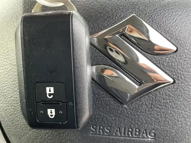 スズキ ソリオ G 東京都 2021(令3)年 2万km スターシルバーメタリック セーフティサポート/レーンアシスト/横滑り防止装置/バックソナー/両側スライドドア（イージークローザー）/スマートキー/ETC/ドライブレコーダー