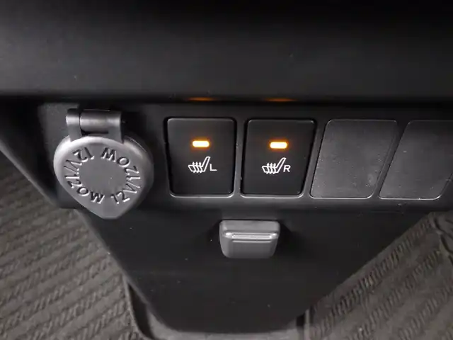 トヨタ ルーミー カスタムG－T 千葉県 2025(令7)年 0.1千km パールホワイトⅢ スマートアシストIII/レーダークルーズコントロール/エコアイドル/両側パワースライドドア/ディスプレイオーディオ/純正地デジTV/【Apple CarPlay　Android Auto対応】/【Bluetooth接続】/パノラマモニター/前席シートヒーター/革巻きステアリング/ステアリングスイッチ/LEDヘッドライト/フォグライト/ウインカーミラー/コーナーセンサー/純正15インチアルミホイル/キーフリーシステム