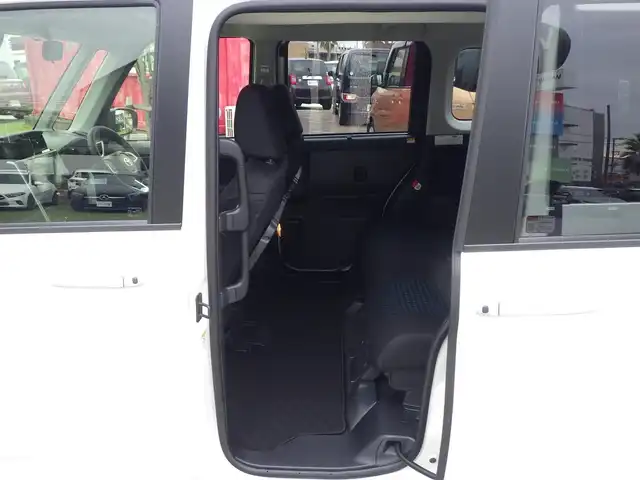 トヨタ ルーミー カスタムG－T 千葉県 2025(令7)年 0.1千km パールホワイトⅢ スマートアシストIII/レーダークルーズコントロール/エコアイドル/両側パワースライドドア/ディスプレイオーディオ/純正地デジTV/【Apple CarPlay　Android Auto対応】/【Bluetooth接続】/パノラマモニター/前席シートヒーター/革巻きステアリング/ステアリングスイッチ/LEDヘッドライト/フォグライト/ウインカーミラー/コーナーセンサー/純正15インチアルミホイル/キーフリーシステム