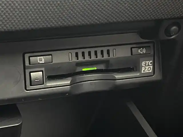 トヨタ エスティマ アエラス プレミアム G 埼玉県 2018(平30)年 4.5万km ホワイトパールクリスタルシャイン 純正１０インチナビ　フリップダウンモニター　バックカメラ　ビルトインＥＴＣ２．０　前後ドライブレコーダー　セーフティセンス　クルーズコントロール　シートヒーター　純正アルミホイール　オートハイビーム