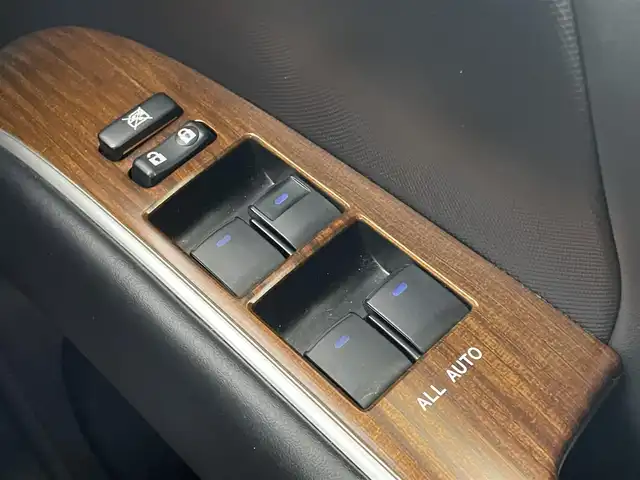 トヨタ エスティマ アエラス プレミアム G 埼玉県 2018(平30)年 4.5万km ホワイトパールクリスタルシャイン 純正１０インチナビ　フリップダウンモニター　バックカメラ　ビルトインＥＴＣ２．０　前後ドライブレコーダー　セーフティセンス　クルーズコントロール　シートヒーター　純正アルミホイール　オートハイビーム