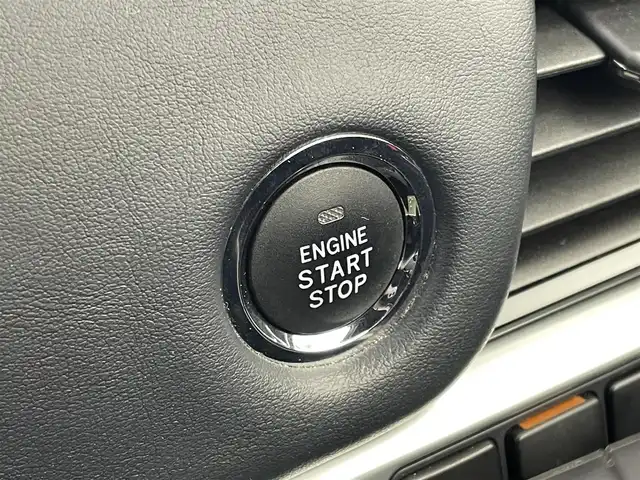 トヨタ エスティマ アエラス プレミアム G 埼玉県 2018(平30)年 4.5万km ホワイトパールクリスタルシャイン 純正１０インチナビ　フリップダウンモニター　バックカメラ　ビルトインＥＴＣ２．０　前後ドライブレコーダー　セーフティセンス　クルーズコントロール　シートヒーター　純正アルミホイール　オートハイビーム