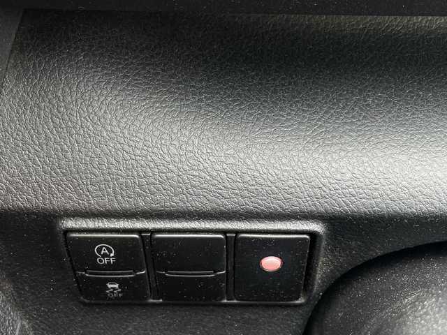 トヨタ シエンタ G 新潟県 2018(平30)年 4.9万km ホワイトパールクリスタルシャイン 純正ナビ：NSZT-W68T/（BT/DTV/FM/AM/フルセグ）/両側電動ドア/トヨタセーフティーセンス/全周囲カメラ/ドライブレコーダー/ビルトインETC/アイドリングストップ/衝突軽減/オートライト/スペアキー1本/ドアバイザー/電動格納ミラー